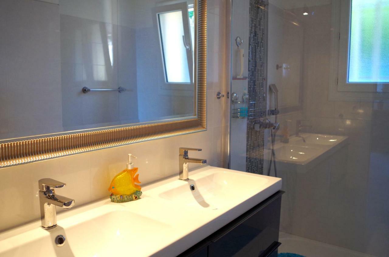 Chambres Bellevue Carqueiranne Exteriör bild